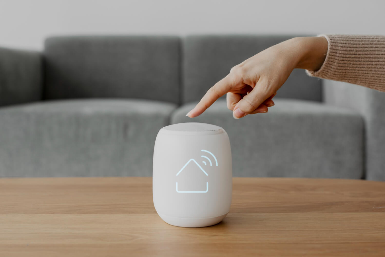 Smart home-høyttaler med AI-assistent
